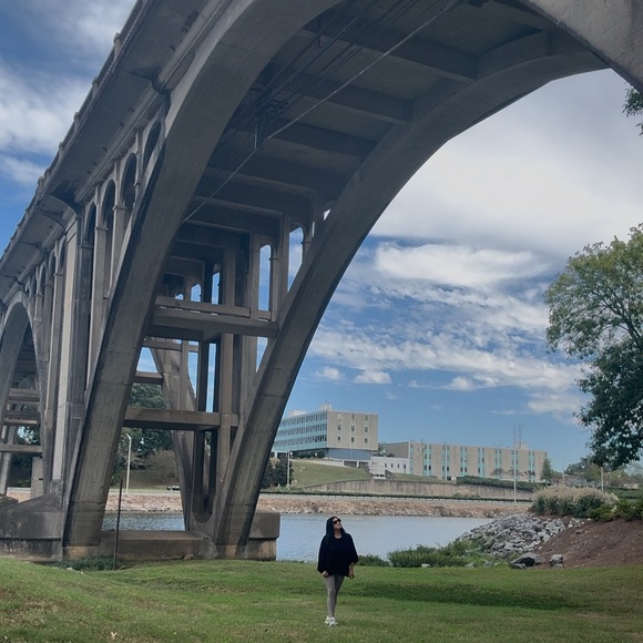 Meet your Posher, Gladys - Picture 5 of 10